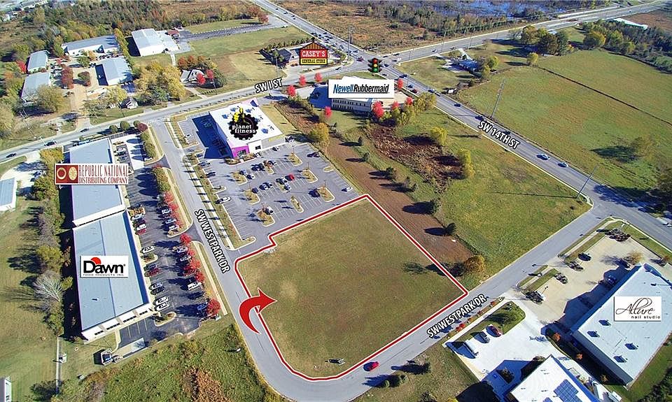1st image of 1360 Park Dr