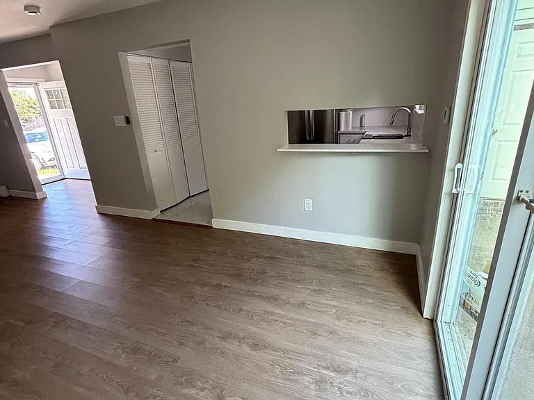 12 Heatherwood Dr — Photo 6