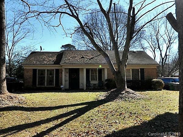 1st image of 3219 Cedarhurst Dr