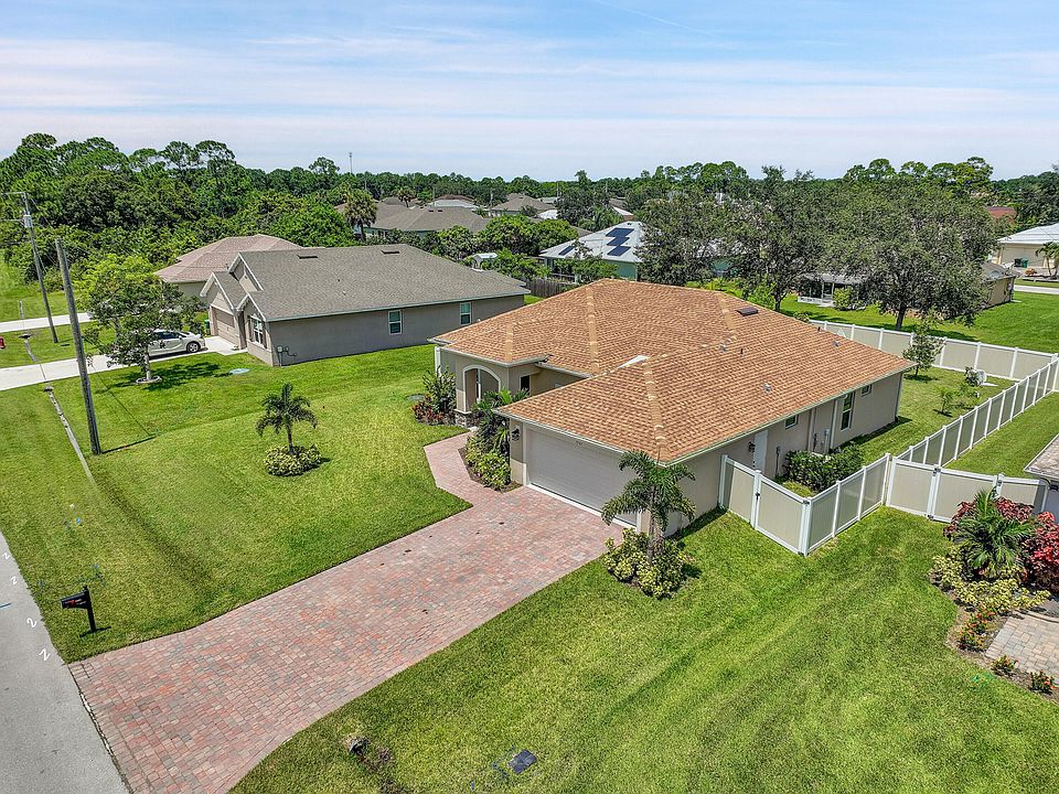 1st image of 1561 SW Mullinax Avenue