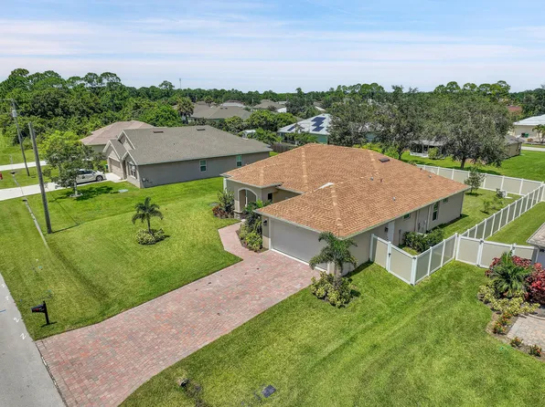 1561 SW Mullinax Avenue, Port St Lucie, FL 34953
