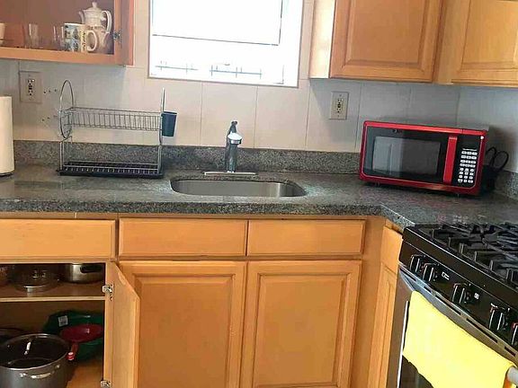 4th image of 37 N Bellevue Ave APT 1