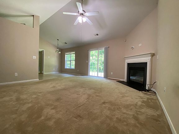 4th image of 3924 Bluestem Dr