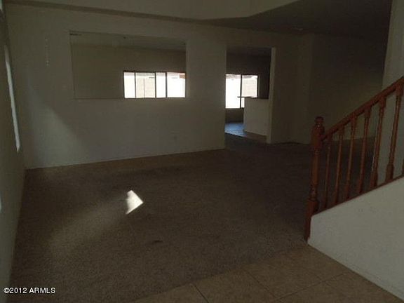 4th image of 256 W Atlantic Dr