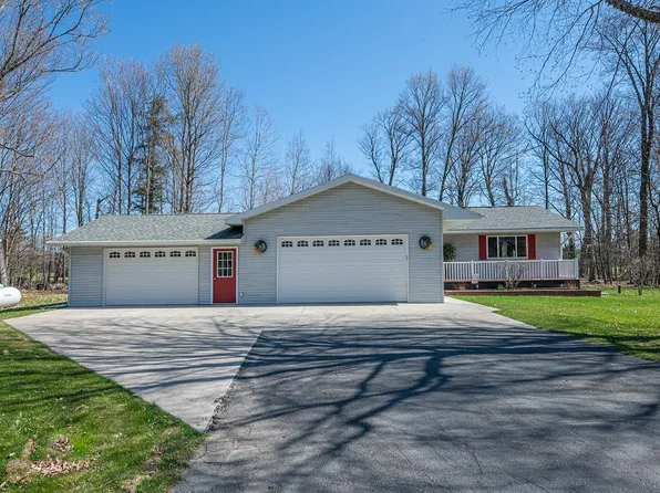 N9213 Chip N Dale Dr, Pickerel, WI 54465