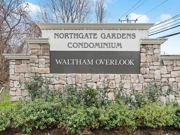 60 Lionel Ave APT B, Waltham, MA 02452