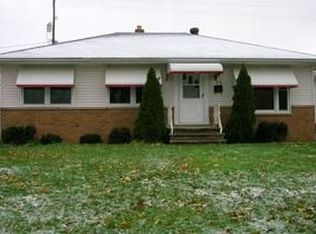 75 Willard Ave, Bedford, OH 44146