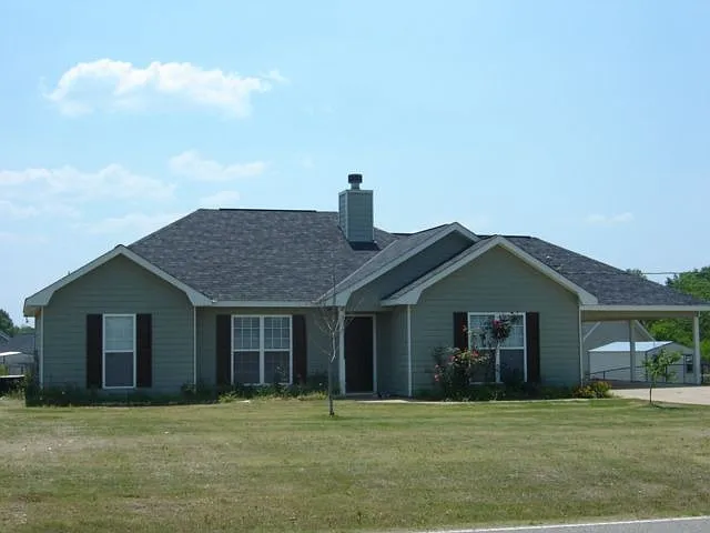 112 Owens Rd photo 1