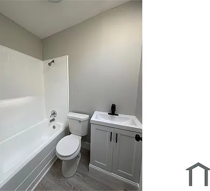 533 N Streeper St — Photo 8