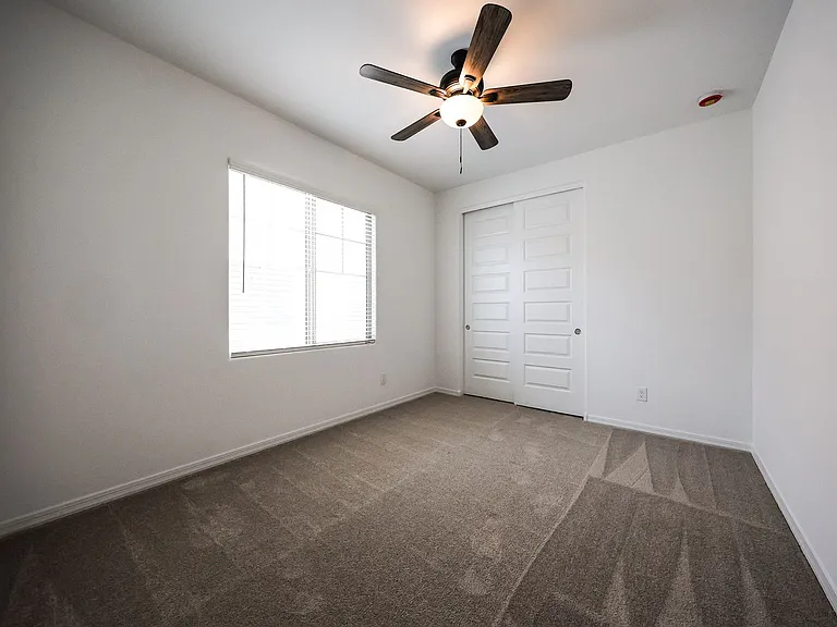 7695 W Smoketree Dr — Photo 29