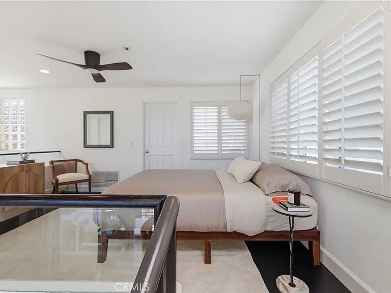 720 Manhattan Beach Blvd — Photo 20