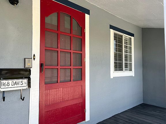 4th image of 1168 Davis St