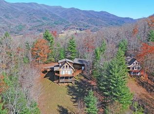 452 White Pine Dr, Hayesville, NC 28904