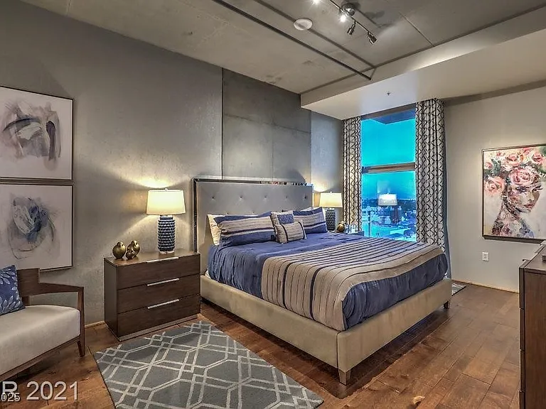 353 E Bonneville Ave #1002 — Photo 8