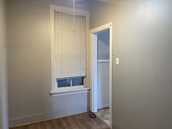 3rd image of 434 W 31st St #3R