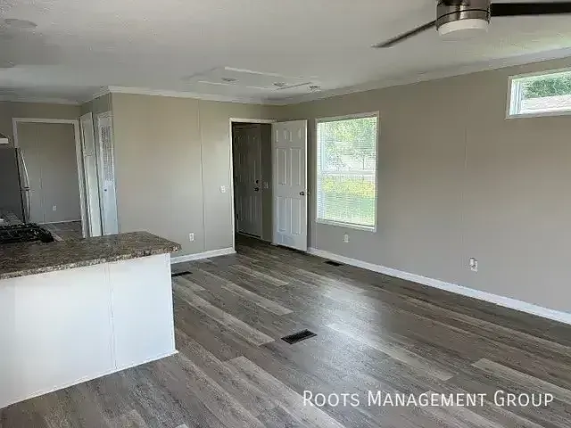 2300 E Philip Ave #23 — Photo 3
