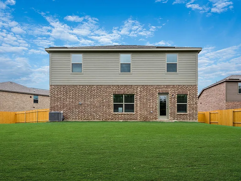 290 Moonstone Way — Photo 3