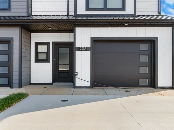 508 Jonathan Wade Cir, Clarksville, TN 37043