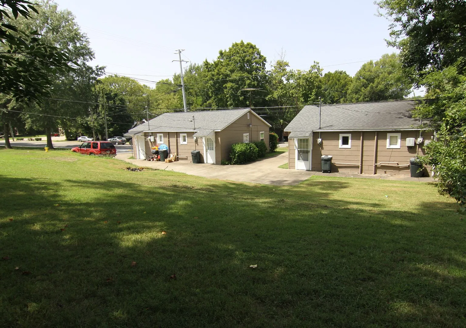 Robb Avenue-749 /751 (x4) — Photo 3