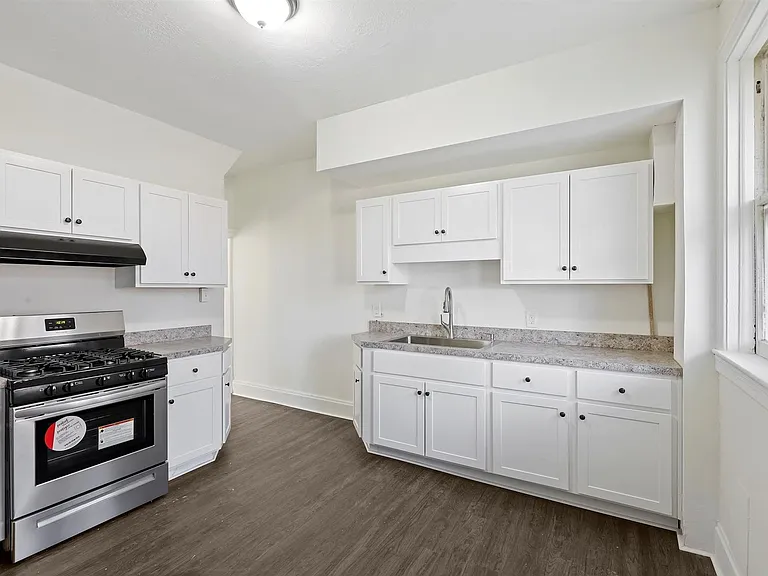 2312 Orange St — Photo 2
