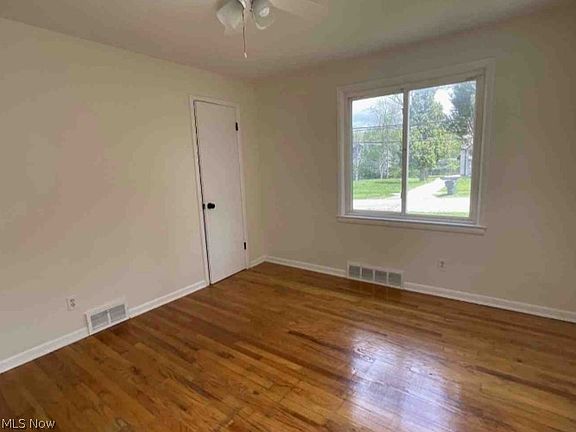 3rd image of 13170 Forestdale Dr