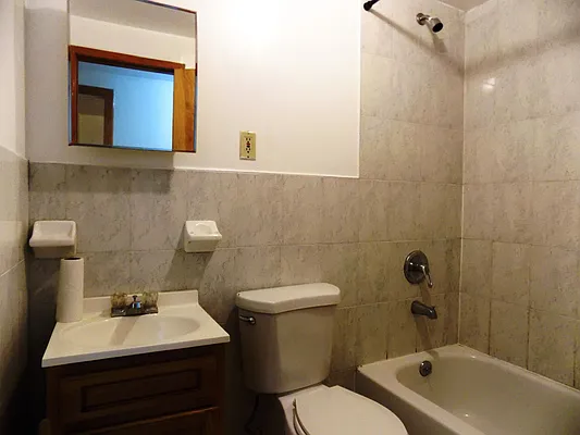 Rented by Blue Egg Realty Corp | media 19