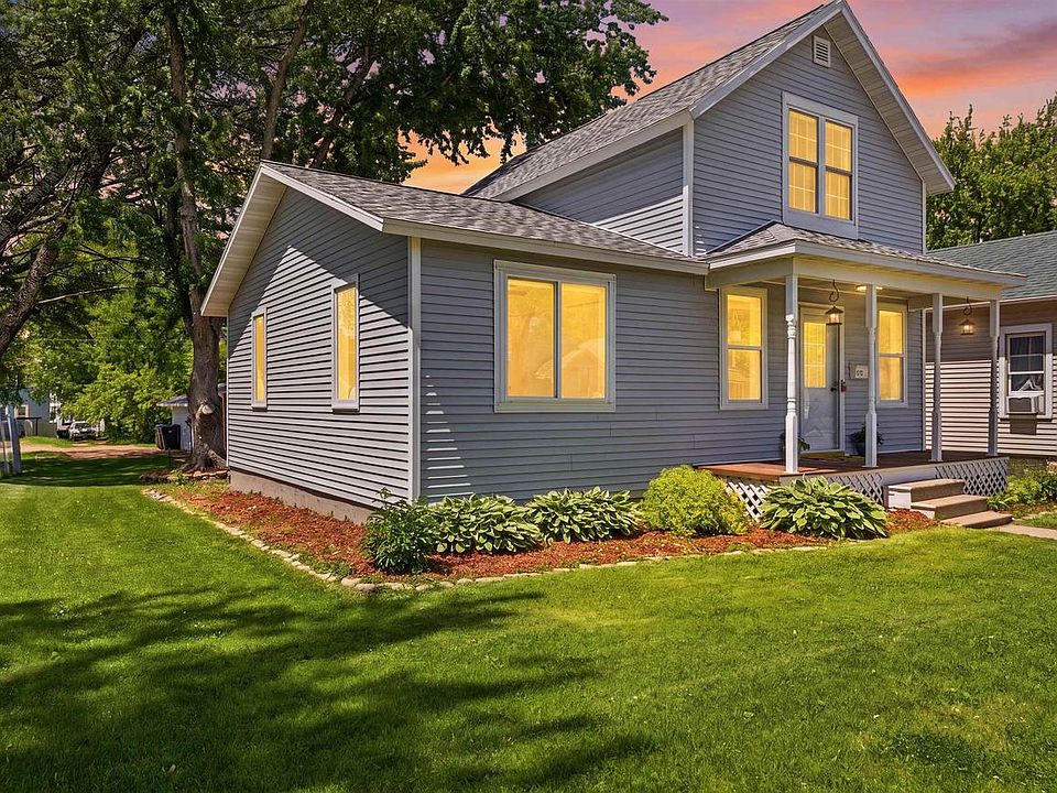 1st image of 912 S MAPLE AVENUE