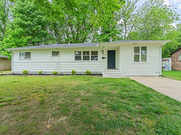 1138 N West End St, Springdale, AR 72764