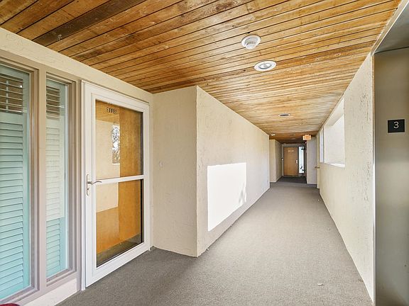 4th image of 3112 Harbor Dr