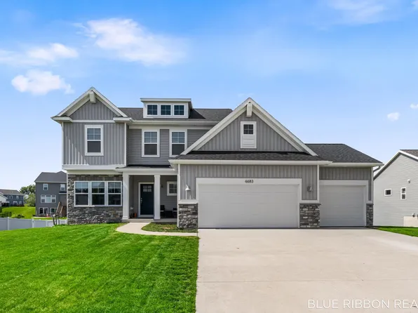 6683 Maria Dr, Hudsonville, MI 49426