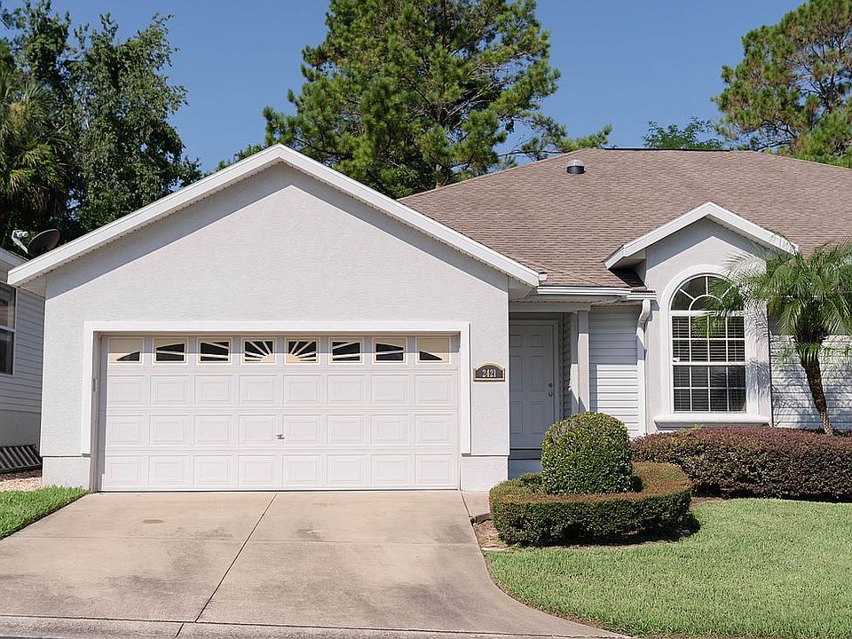 1st image of 2421 SE 18th Cir
