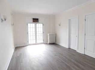 833 Main St #17, Evanston, IL 60202