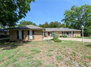 313 Cedar Creek Ct, Fort Worth, TX 76103