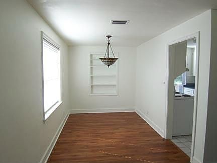 3rd image of 4520 Blackburn St
