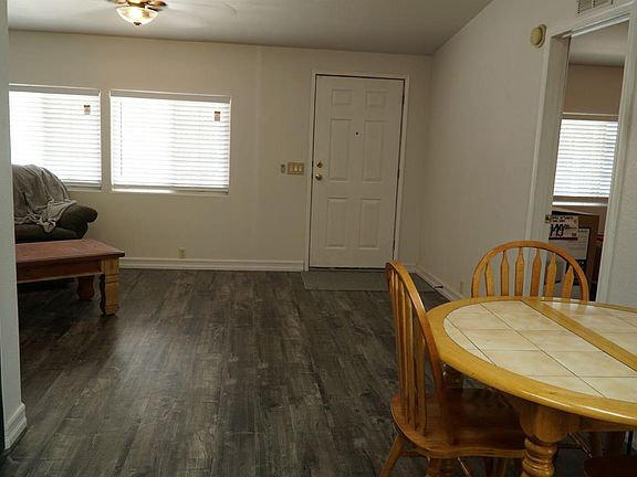 3rd image of 172 Dutchess Way #172