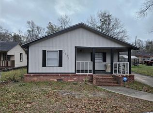7151 Smith St, Theodore, AL 36582