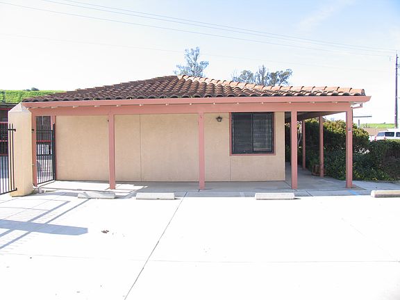 3rd image of 385 Flora Drive