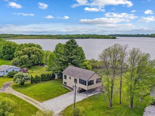 256 Poquette Lane, North Hero, VT 05474