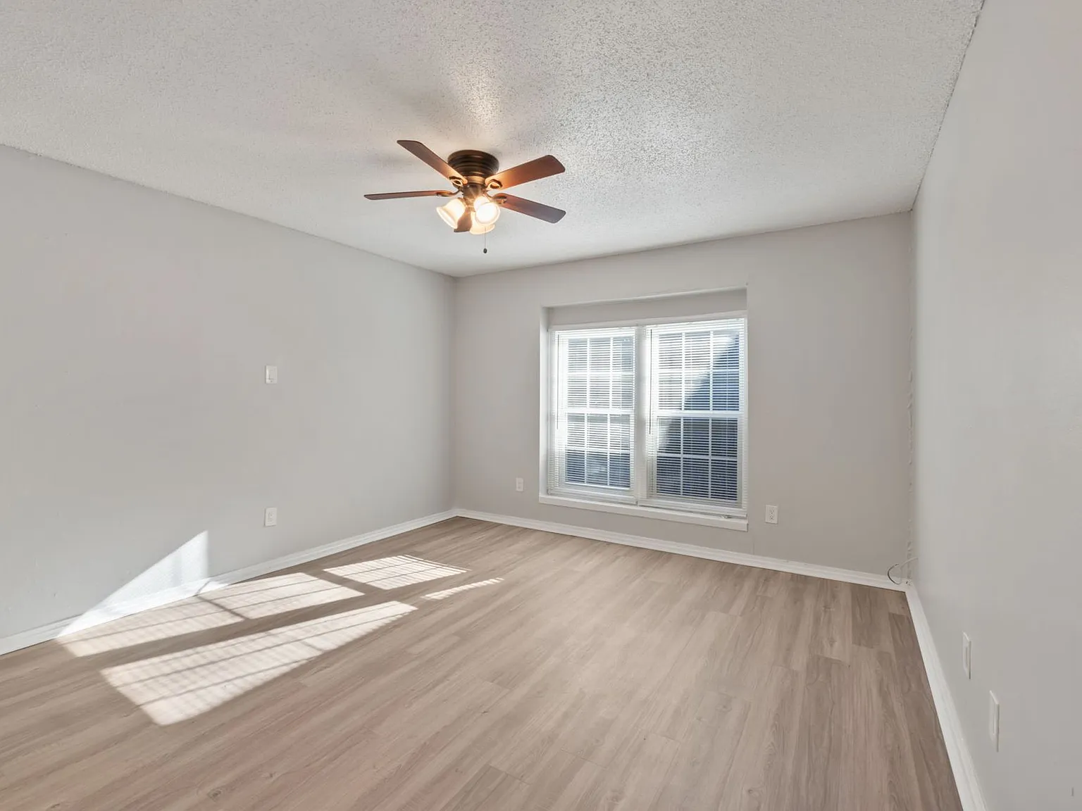 Magnolia Flats — Photo 3