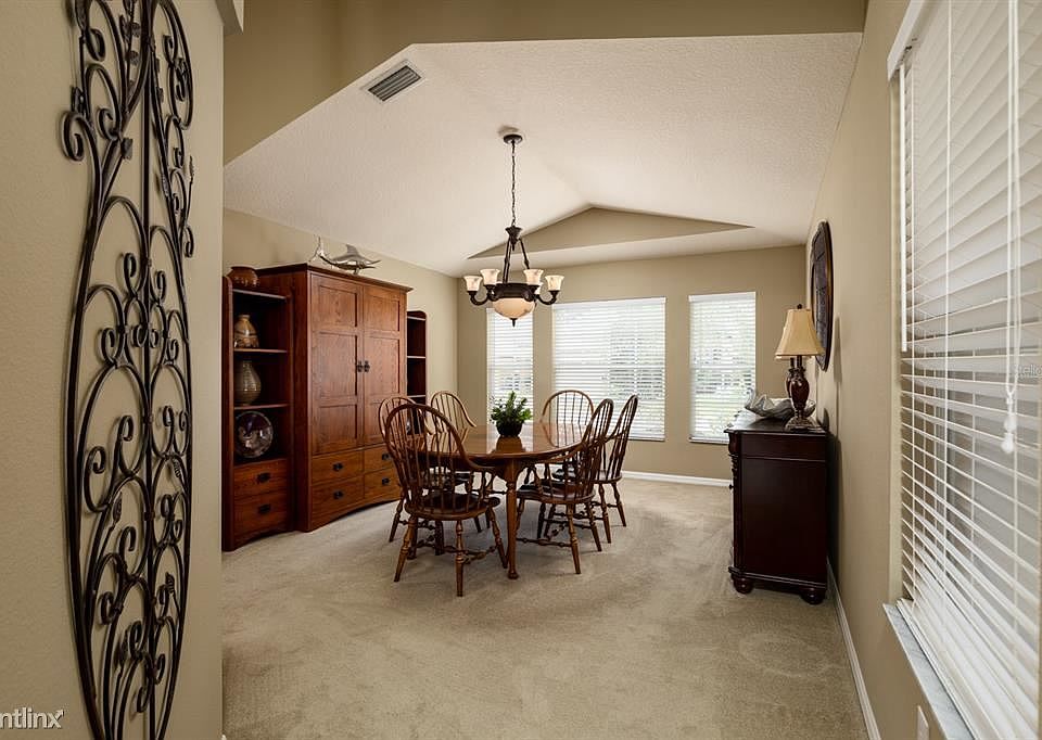 1st image of 10854R Newbridge Dr