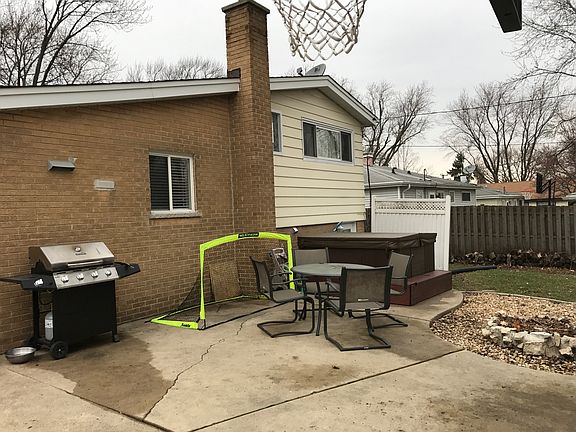 3rd image of 727 N 2nd Ave