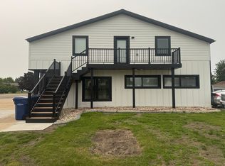 802 W Kemp Ave #1, Watertown, SD 57201