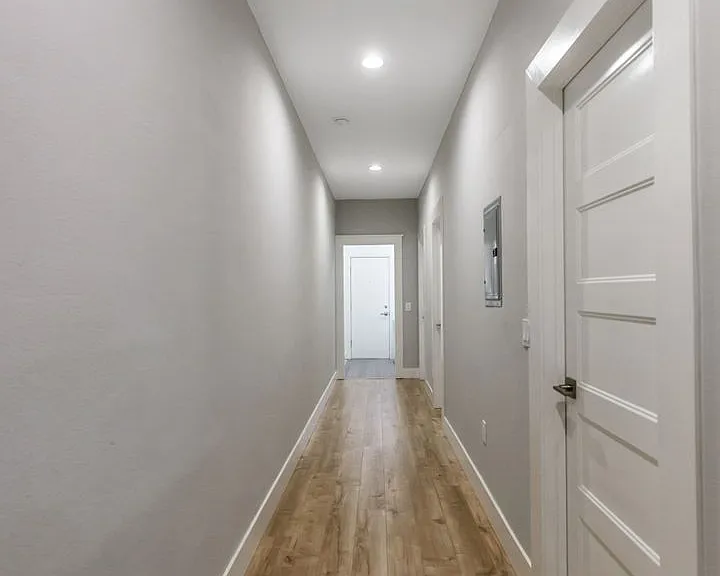 Beautiful 2 bedroom in Echo Park/Silver Lake with parking! **2 weeks off the rent — Photo 10