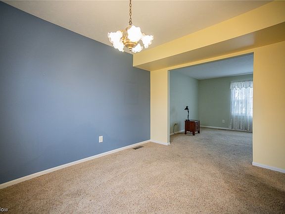 2nd image of 167 Loyola Dr