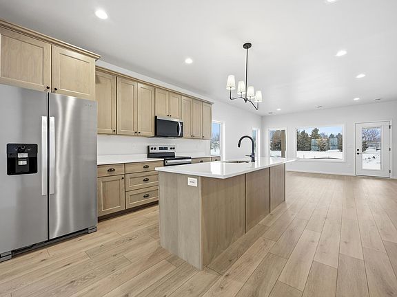 6th image of this home