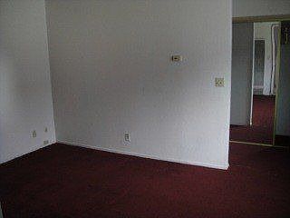 4th image of 525 2nd Ln