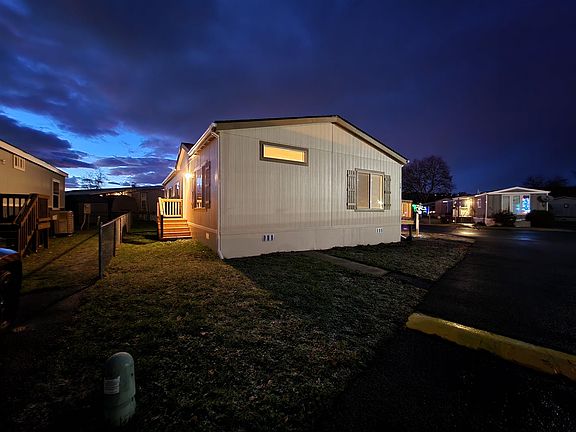 4th image of 21725 E Wellesley Ave Trailer 34
