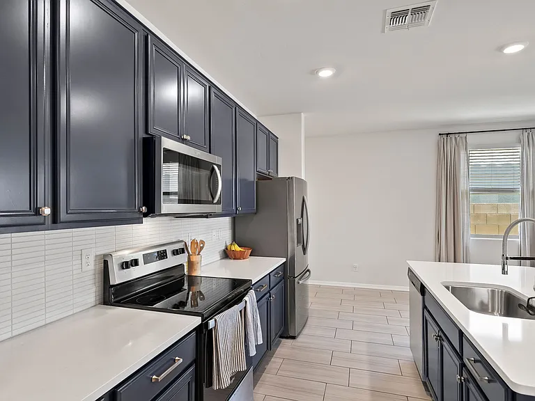 10575 W Halsey Dr — Photo 6
