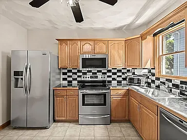 2 bed, 820 sqft, $3,000 — Photo 3