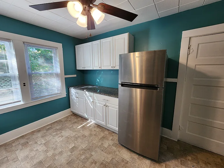 4505 James St #1 — Photo 6